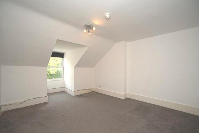 1 Bedroom Flat To Rent In Marmora Road -, P12