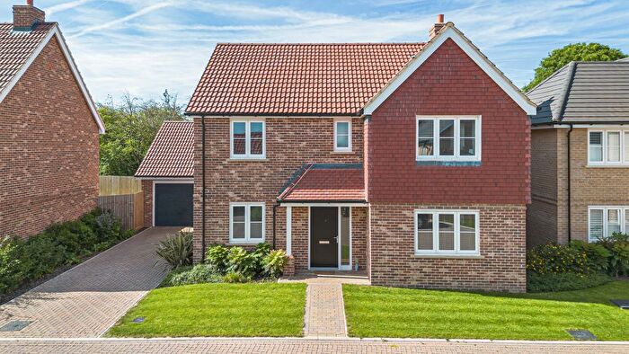 4 Bedroom Detached House For Sale In Howells Way, Hardwick, CB23