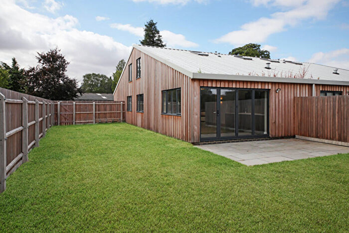 3 Bedroom Barn Conversion To Rent In Brook Road, Thriplow, SG8