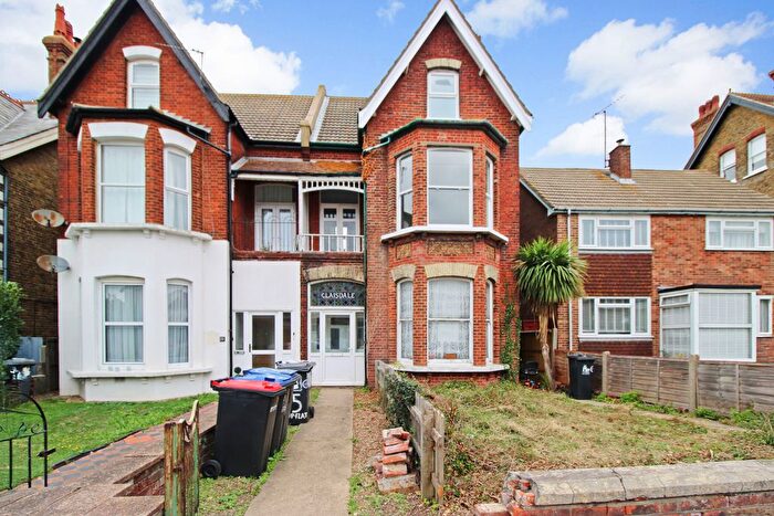 3 Bedroom Flat For Sale In Beltinge Road, Herne Bay, Kent, CT6