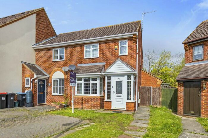 3 Bedroom End Of Terrace House To Rent In Chipping Vale, Emerson Valley, Milton Keynes, MK4