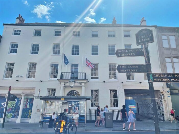 1 Bedroom Flat To Rent In Clarence Yard, Brighton, BN1