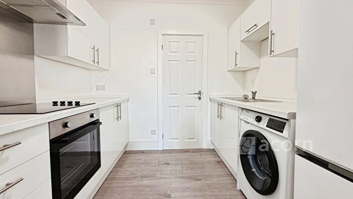 2 Bedroom Flat To Rent In Belmont Road, Erith, DA8