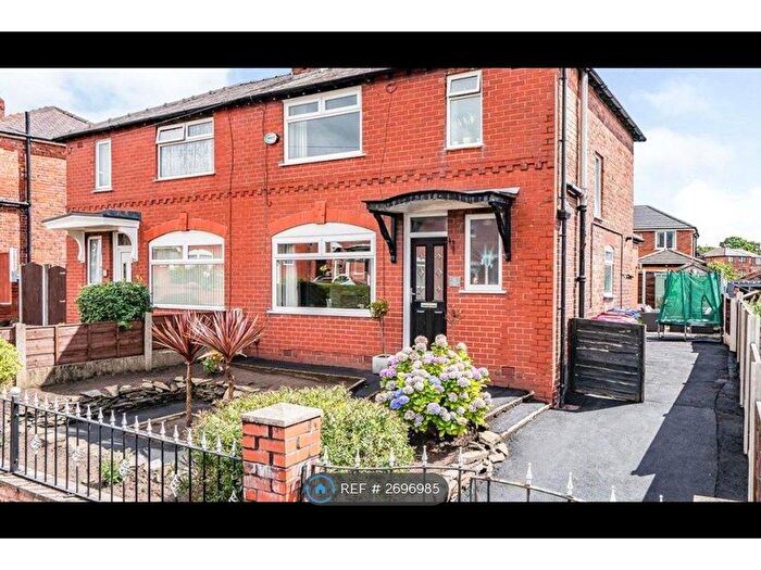 3 Bedroom Semi Detached House To Rent In Westwood Drive, Swinton, Manchester, M27