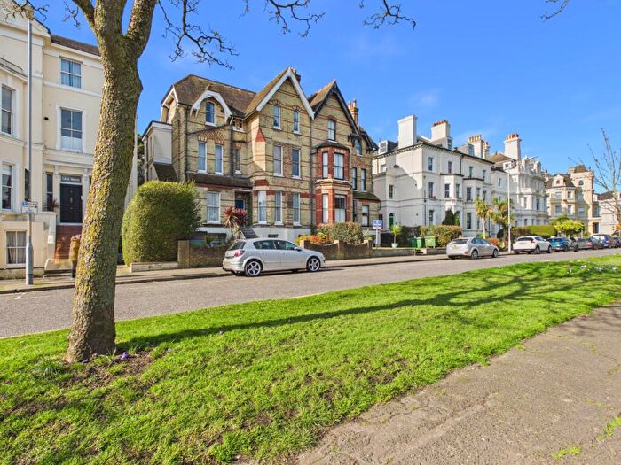 2 Bedroom Apartment For Sale In Castle Hill Avenue, Folkestone, Kent, CT20