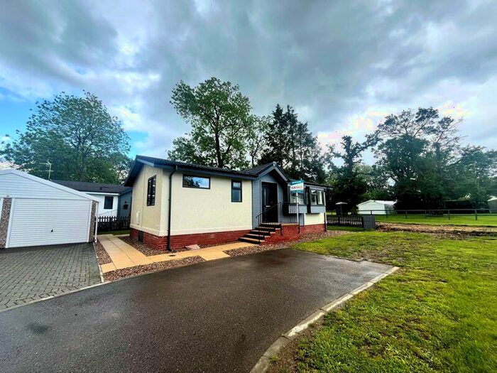 2 Bedroom Detached House For Sale In Shepherds Grove Park, Stanton, IP31