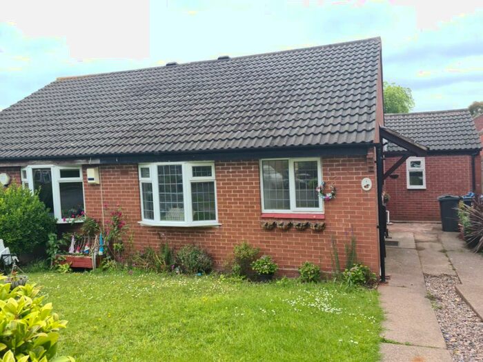 3 Bedroom Bungalow To Rent In Shetland Close, B16