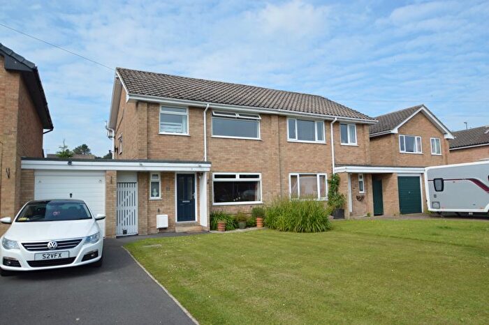 3 Bedroom Semi-Detached House To Rent In Stone Quarry Road, Scarborough, YO13