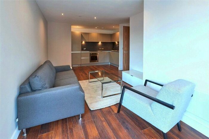 2 Bedroom Apartment To Rent In New Bridge Street Salford, M3