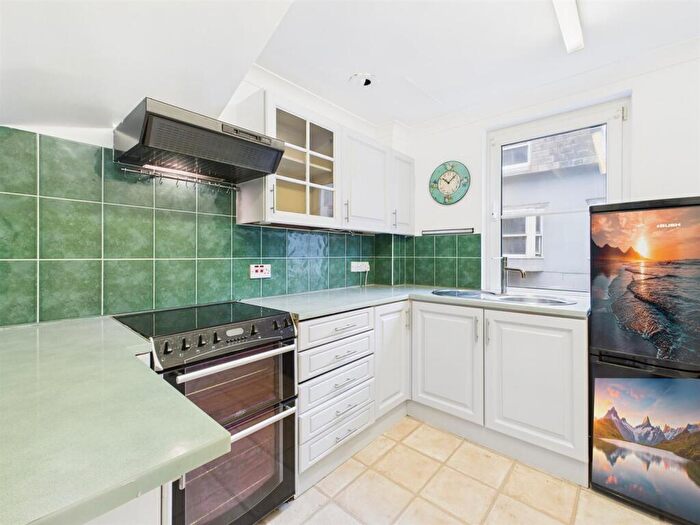 3 Bedroom Terraced House To Rent In Dolphin Mews, Brighton, BN2