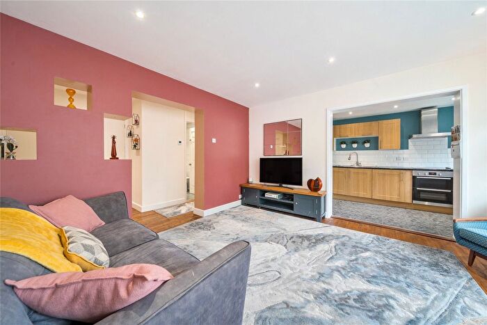 2 Bedroom Flat For Sale In Church Road, Bromley, BR2
