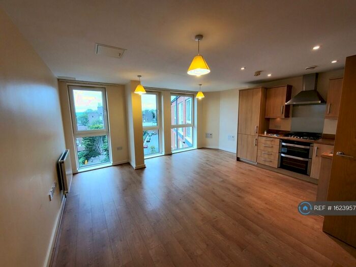 Studio To Rent In Northolt Road, Harrow, HA2