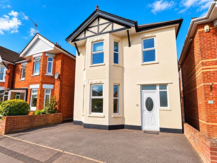 4 Bedroom Detached House For Sale In Evelyn Road, Moordown, Bournemouth, Dorset, BH9