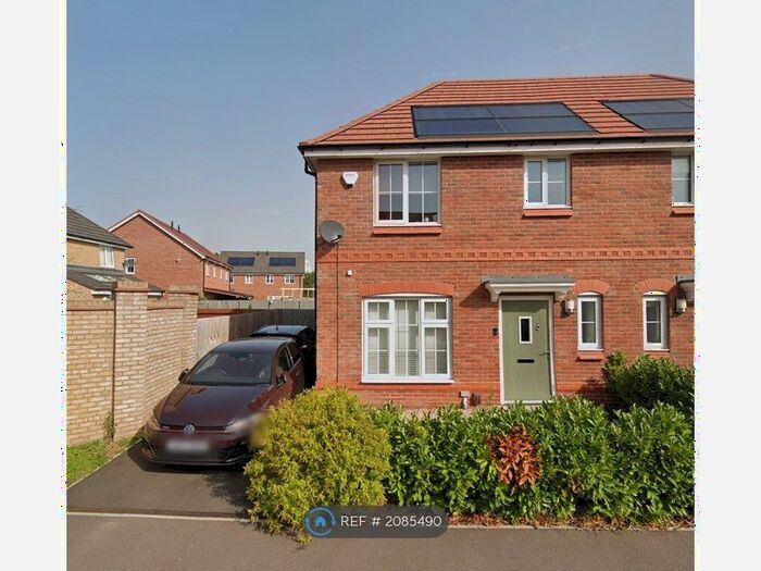 3 Bedroom Semi-Detached House To Rent In Hastings Gardens, Stockport, SK5