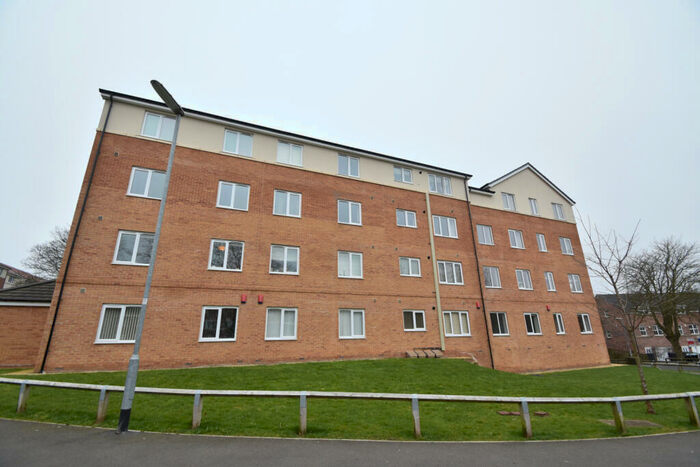 2 Bedroom Apartment To Rent In Holly Way, Killingbeck, LS14