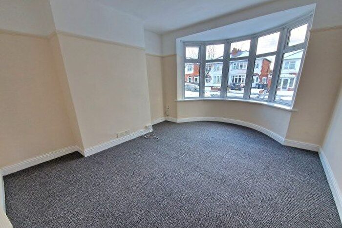 3 Bedroom Property To Rent In White Road, Birmingham, B32