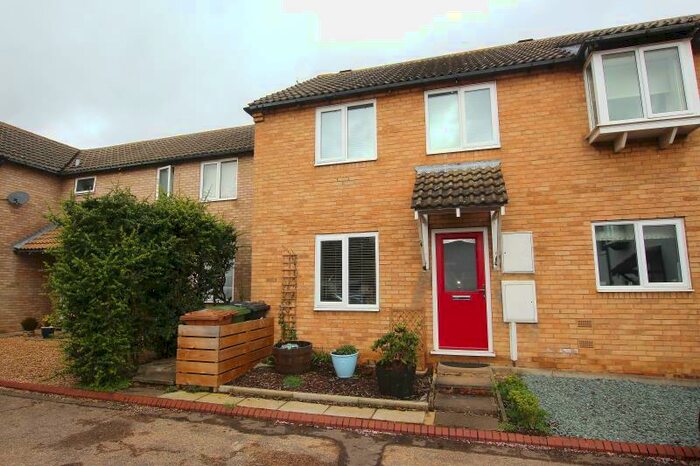 3 Bedroom Semi-Detached House To Rent In Tintagel Court, Peterborough, PE3