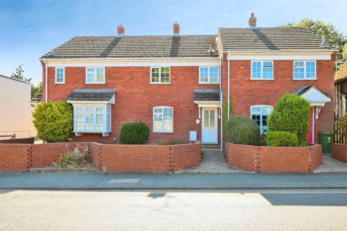 3 Bedroom Terraced House For Sale In High Street, Melbourn, Royston, SG8