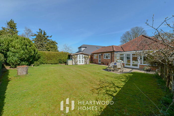 5 Bedroom Detached Bungalow For Sale In Stanley Avenue, St. Albans, AL2