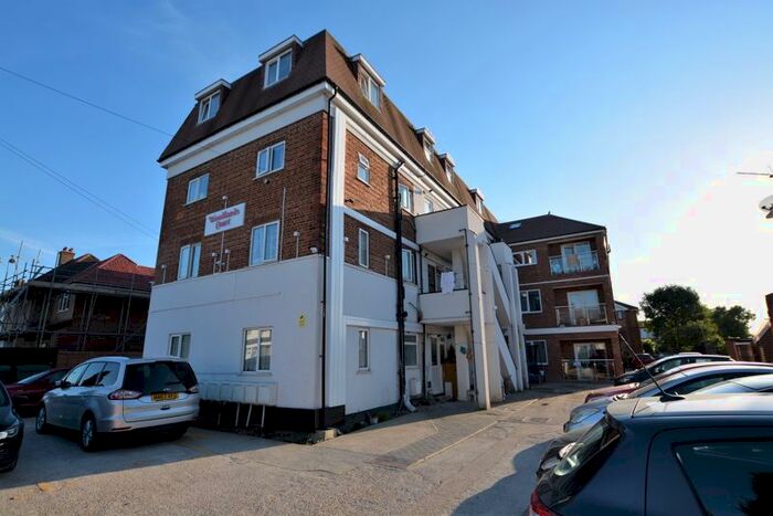 2 Bedroom Flat To Rent In North Road, Southall, UB1