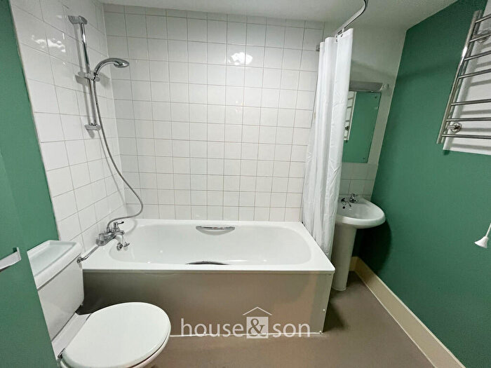 2 Bedroom Apartment To Rent In Latimer Court, Latimer Road, BH9