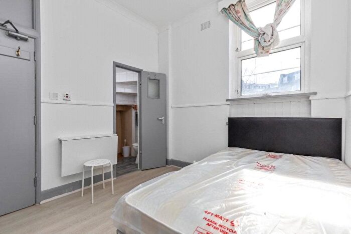 Studio To Rent In Gray's Inn Road London, WC1X