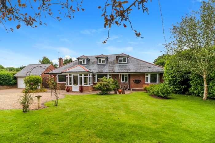 5 Bedroom Detached House For Sale In Bellingdon, Chesham, Buckinghamshire, HP5
