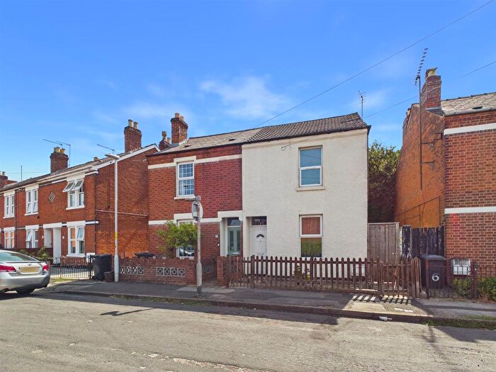3 Bedroom Semi Detached House For Sale In Sybil Road, Gloucester, GL1