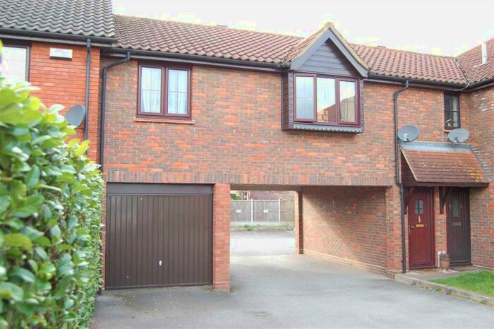 1 Bedroom Flat To Rent In Lichfield Close, Chelmsford, CM1