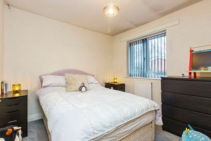 3 Bedroom Semi-Detached House For Sale In Yew Tree Close, Chorley, Lancashire, PR7