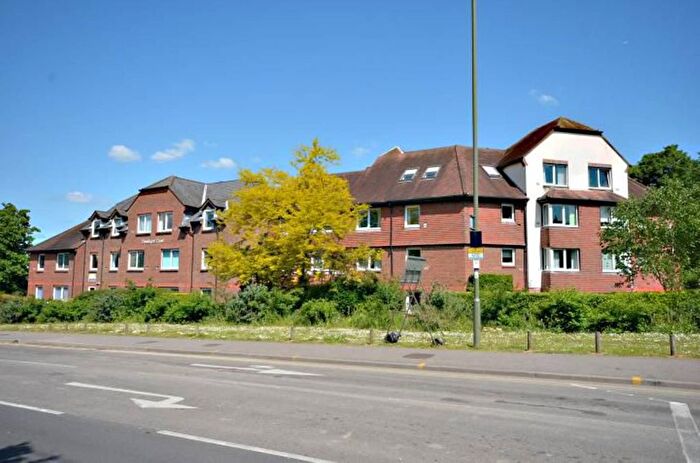 1 Bedroom Flat For Sale In York Road, Guildford, GU1
