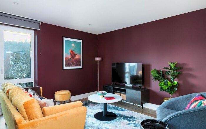 1 Bedroom Flat To Rent In Buckingham House, Desborough Road, HP11