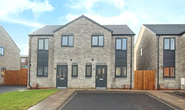 3 Bedroom Semi-Detached House To Rent In Sanderling Close, Carlisle, CA2