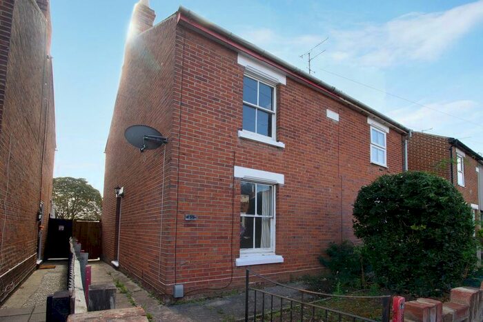 2 Bedroom Semi-Detached House To Rent In Harwich Road, Colchester, CO4