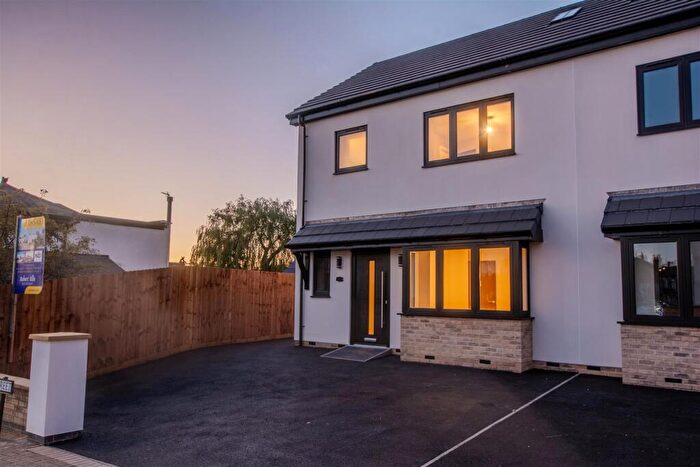 4 Bedroom Semi-Detached House For Sale In Brookhill Street, Stapleford, NG9