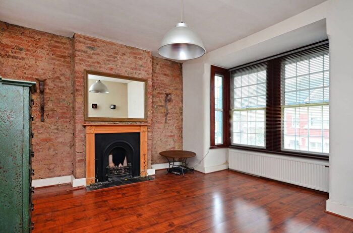 1 Bedroom Flat To Rent In Hiley Road, Kensal Rise, London, NW10