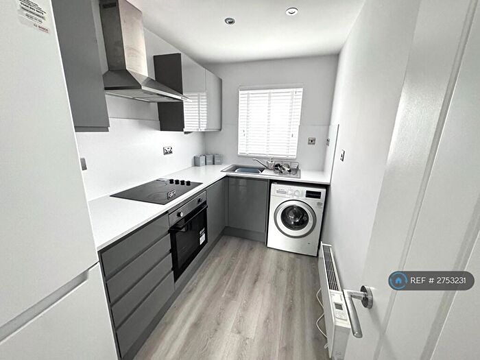 Studio To Rent In Douglas Drive, East Kilbride, Glasgow, G75