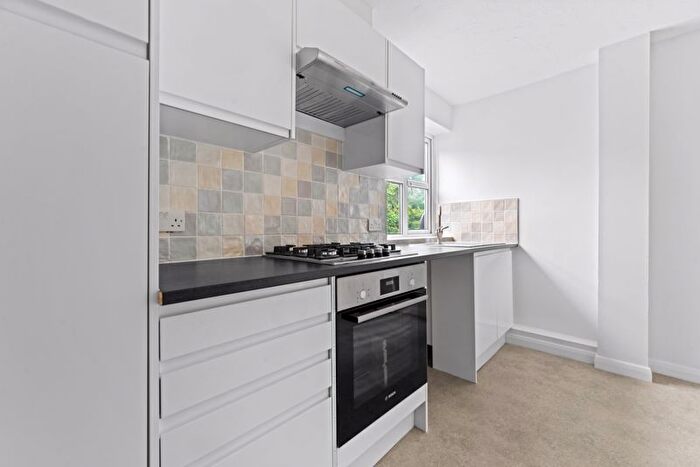 1 Bedroom Flat For Sale In Grove Road, Sutton, SM1