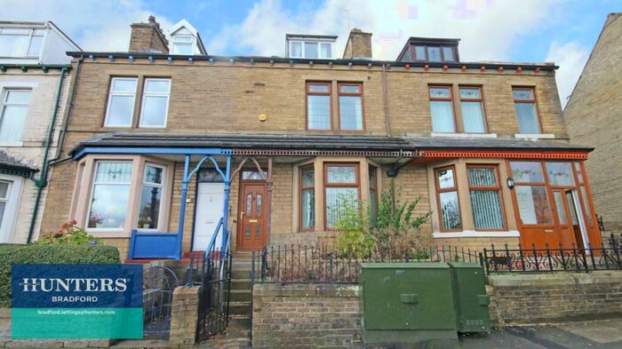 4 Bedroom Terraced House To Rent In Legrams Lane, Bradford, BD7