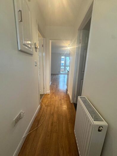 1 Bedroom Flat To Rent In Graveney Grove, Middlesex House Graveney Grove, SE20