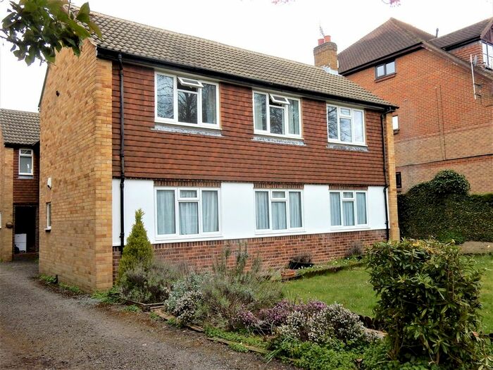 2 Bedroom Maisonette To Rent In Worcester Road, Sutton, SM2