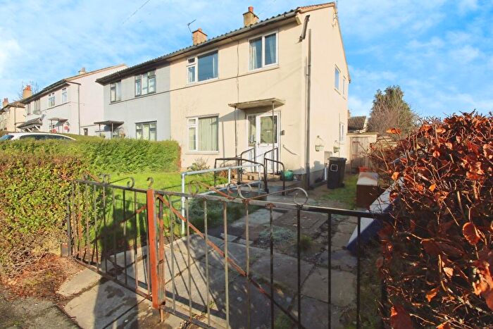 3 Bedroom Semi-Detached House For Sale In Gisbourne Road, Bradley, Huddersfield, West Yorkshire, HD2