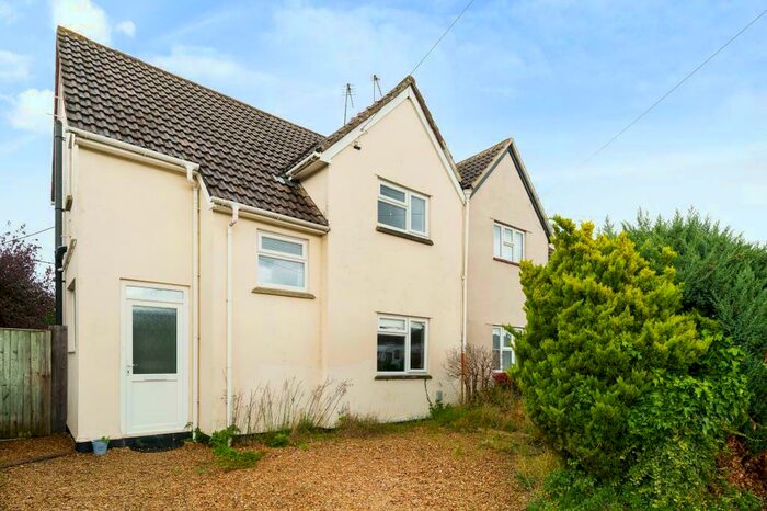 3 Bedroom Semi-Detached House To Rent In Abingdon, Oxfordshire, OX14