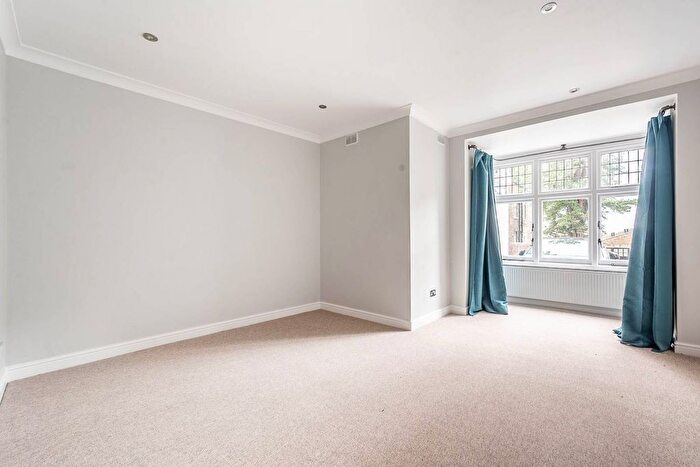2 Bedroom Flat To Rent In High Street, Harrow On The Hill, Harrow, HA1
