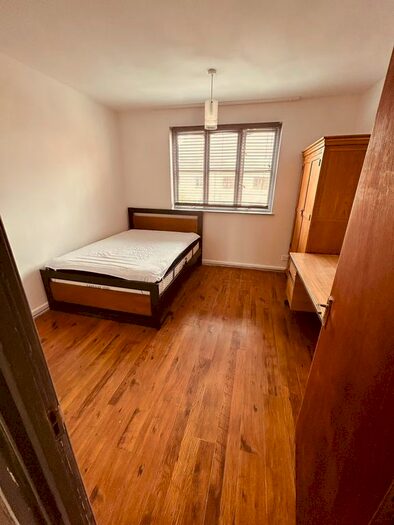 4 Bedroom Terraced House To Rent In Allen Rd, Tower Hamlets, E3