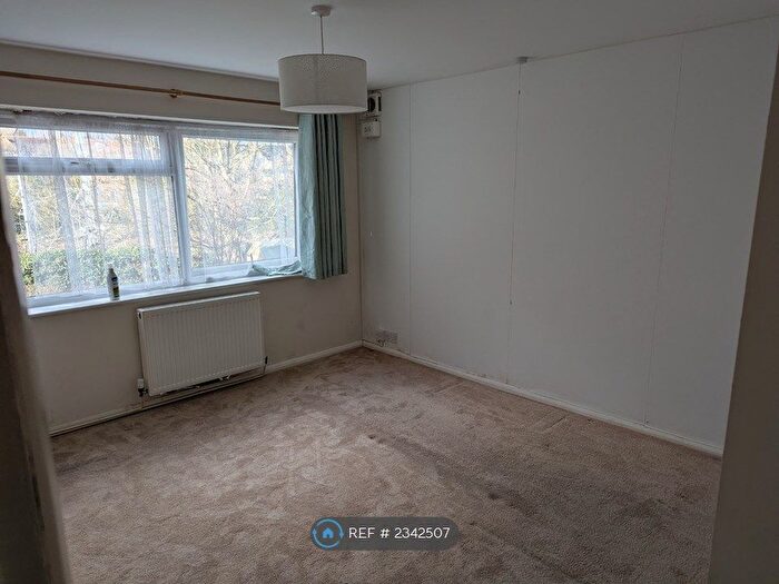 2 Bedroom Flat To Rent In Craven Avenue, London, W5