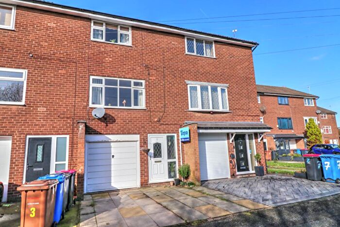 3 Bedroom Terraced House For Sale In Alison Grove, Manchester, M30