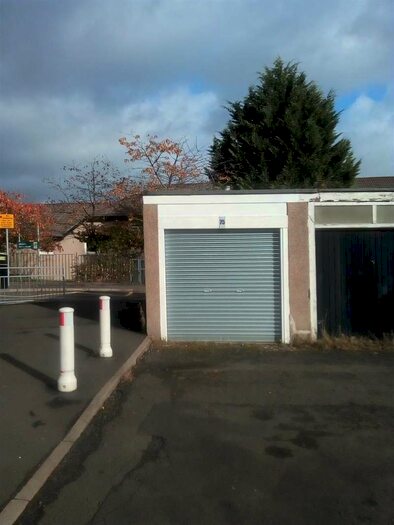 Garage / Parking To Rent In Dorchester Place, Kelvindale, Glasgow, G12