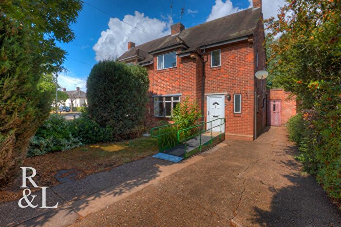 3 Bedroom Semi Detached House For Sale In Lutterell Way, West Bridgford, Nottingham, NG2