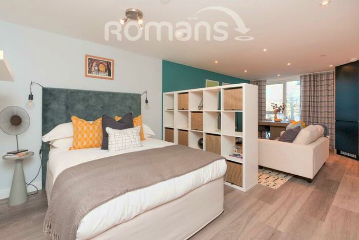 Studio To Rent In Bagshot Manor, Bagshot, GU19